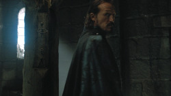 extant_GameOfThrones_4x07-Mockingbird_1778