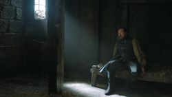 extant_GameOfThrones_4x07-Mockingbird_1912