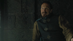 extant_GameOfThrones_4x07-Mockingbird_2011