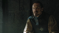 extant_GameOfThrones_4x07-Mockingbird_2059