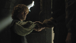 extant_GameOfThrones_4x07-Mockingbird_2219