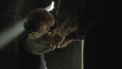 extant_GameOfThrones_4x07-Mockingbird_2230