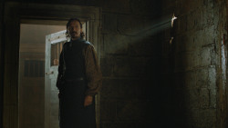 extant_GameOfThrones_4x07-Mockingbird_2286