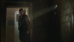 extant_GameOfThrones_4x07-Mockingbird_2293