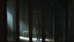 extant_GameOfThrones_4x07-Mockingbird_2305