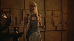 extant_GameOfThrones_4x07-Mockingbird_2324