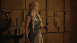 extant_GameOfThrones_4x07-Mockingbird_2327