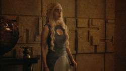 extant_GameOfThrones_4x07-Mockingbird_2330