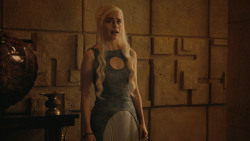 extant_GameOfThrones_4x07-Mockingbird_2332