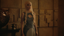 extant_GameOfThrones_4x07-Mockingbird_2333