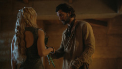 extant_GameOfThrones_4x07-Mockingbird_2365