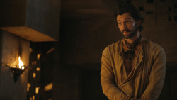 extant_GameOfThrones_4x07-Mockingbird_2443