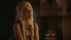 extant_GameOfThrones_4x07-Mockingbird_2485
