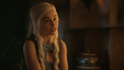 extant_GameOfThrones_4x07-Mockingbird_2491