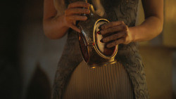extant_GameOfThrones_4x07-Mockingbird_2574
