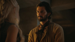 extant_GameOfThrones_4x07-Mockingbird_2590