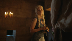 extant_GameOfThrones_4x07-Mockingbird_2594