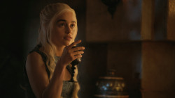 extant_GameOfThrones_4x07-Mockingbird_2610