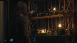 extant_GameOfThrones_4x07-Mockingbird_2734