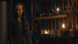 extant_GameOfThrones_4x07-Mockingbird_2738