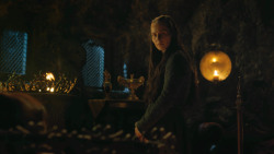 extant_GameOfThrones_4x07-Mockingbird_2803