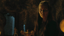 extant_GameOfThrones_4x07-Mockingbird_2834