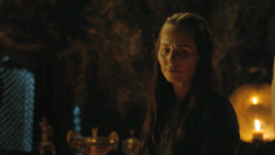 extant_GameOfThrones_4x07-Mockingbird_2896