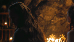 extant_GameOfThrones_4x07-Mockingbird_2901