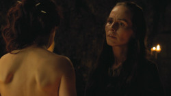 extant_GameOfThrones_4x07-Mockingbird_3042