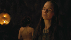 extant_GameOfThrones_4x07-Mockingbird_3047