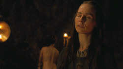extant_GameOfThrones_4x07-Mockingbird_3050