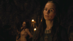 extant_GameOfThrones_4x07-Mockingbird_3061