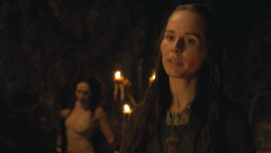 extant_GameOfThrones_4x07-Mockingbird_3063