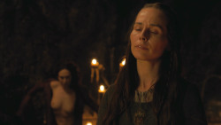 extant_GameOfThrones_4x07-Mockingbird_3065