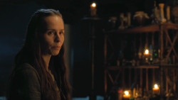 extant_GameOfThrones_4x07-Mockingbird_3081