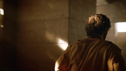 extant_GameOfThrones_4x07-Mockingbird_3256