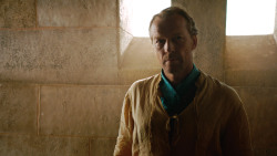extant_GameOfThrones_4x07-Mockingbird_3297