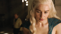 extant_GameOfThrones_4x07-Mockingbird_3317
