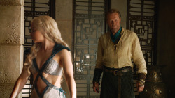 extant_GameOfThrones_4x07-Mockingbird_3365