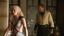 extant_GameOfThrones_4x07-Mockingbird_3368