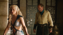 extant_GameOfThrones_4x07-Mockingbird_3369