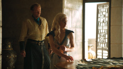 extant_GameOfThrones_4x07-Mockingbird_3371
