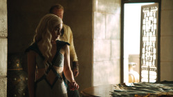 extant_GameOfThrones_4x07-Mockingbird_3376