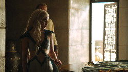 extant_GameOfThrones_4x07-Mockingbird_3377