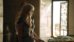 extant_GameOfThrones_4x07-Mockingbird_3381