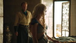 extant_GameOfThrones_4x07-Mockingbird_3383