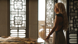 extant_GameOfThrones_4x07-Mockingbird_3397