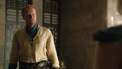 extant_GameOfThrones_4x07-Mockingbird_3412
