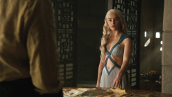 extant_GameOfThrones_4x07-Mockingbird_3417