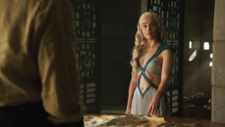extant_GameOfThrones_4x07-Mockingbird_3421